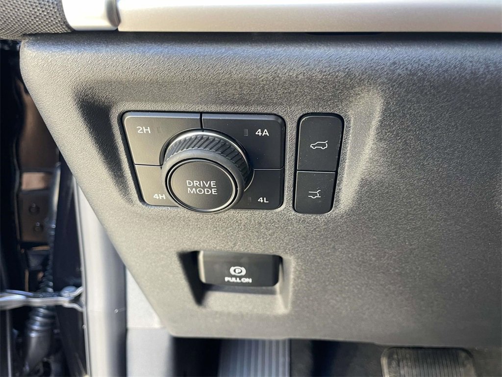 New 2025 Ford Expedition Active image 20