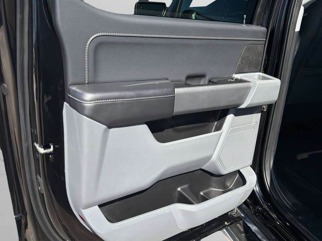 Used 2025 Ford F150 XLT w/ Equipment Group 301A Standard image 16