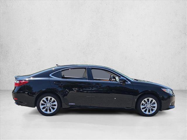 Used 2013 Lexus ES 300h w/ Premium Pkg FWD image 4