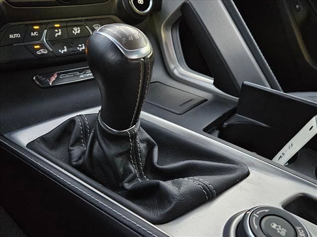 Used 2014 Chevrolet Corvette Stingray Coupe RWD image 10