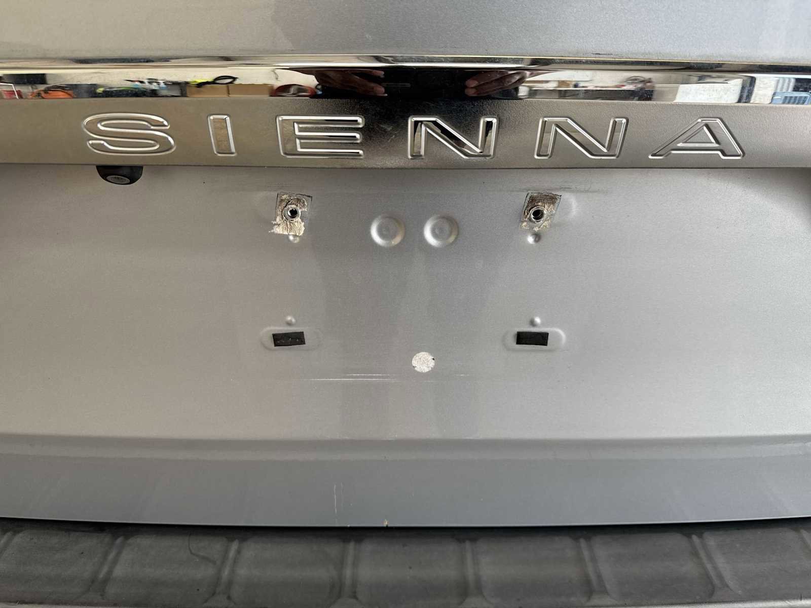 Used 2014 Toyota Sienna Limited w/ Limited Premium Package image 10