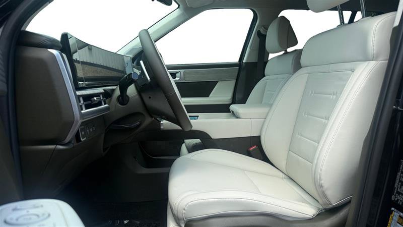 Used 2025 Hyundai Santa Fe Calligraphy FWD image 10