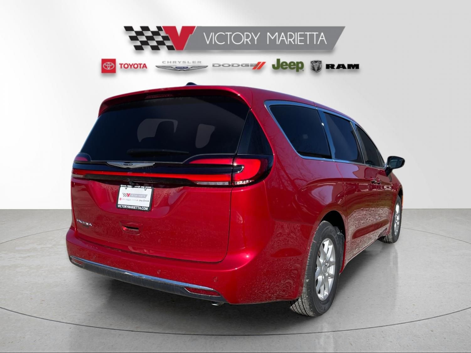 New 2026 Chrysler Pacifica Select image 5