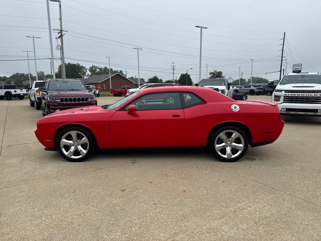 Used 2014 Dodge Challenger SXT Plus RWD image 4