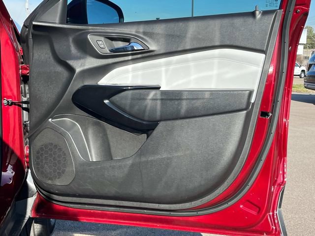 Certified 2025 Chevrolet Trax LT w/ LT Convenience Package image 25