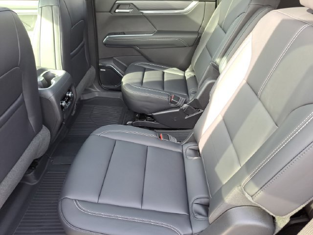 New 2026 GMC Acadia Elevation w/ Elevation Premium Package FWD image 8