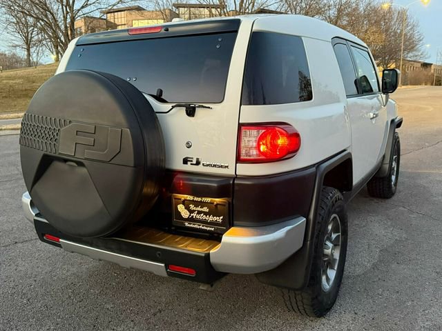 Used 2011 Toyota FJ Cruiser 4WD image 16
