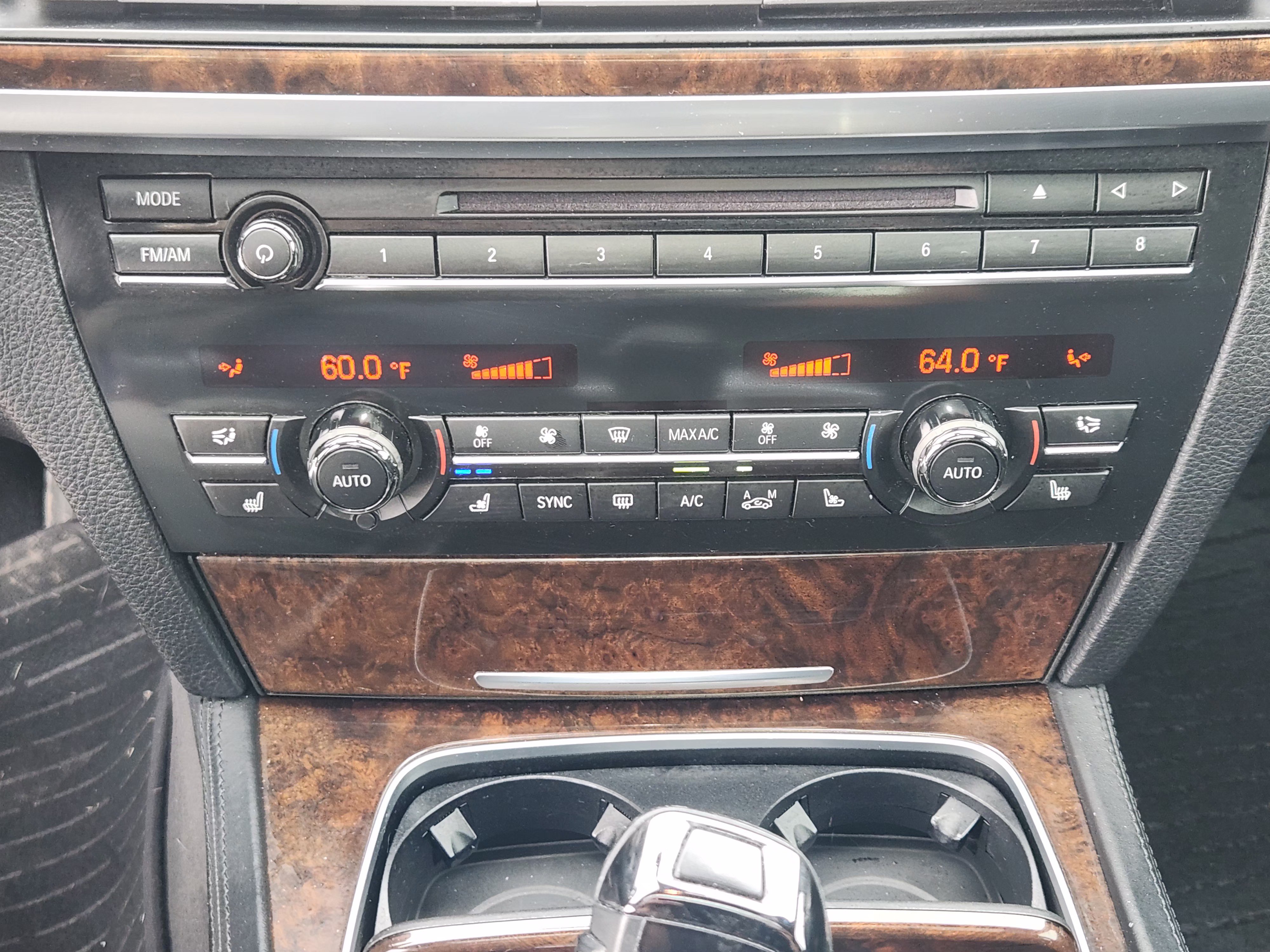 Used 2015 BMW 750Li RWD image 18