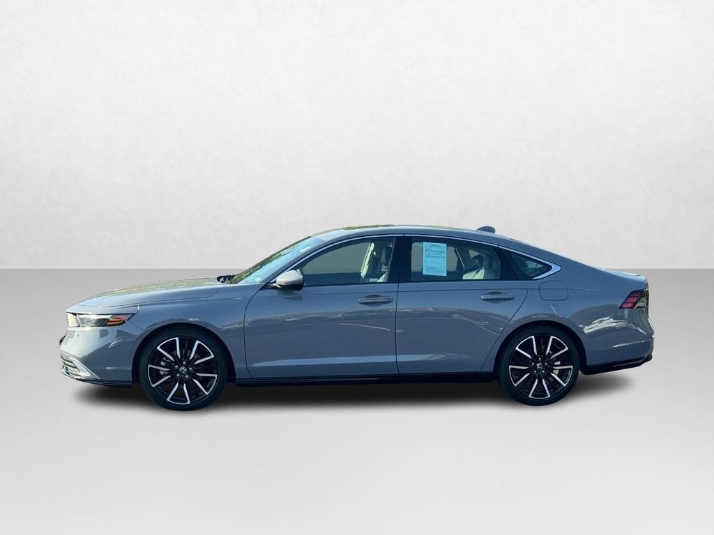 Used 2026 Honda Accord Touring image 2