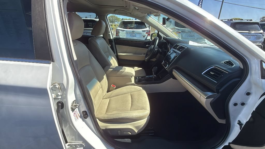 Used 2018 Subaru Outback 3.6R Limited AWD/4WD image 16