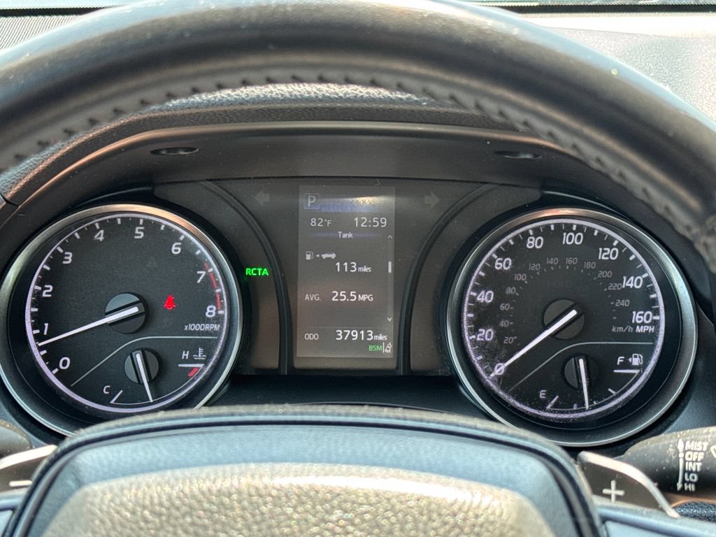 Used 2021 Toyota Camry SE w/ Cold Weather Package FWD image 15