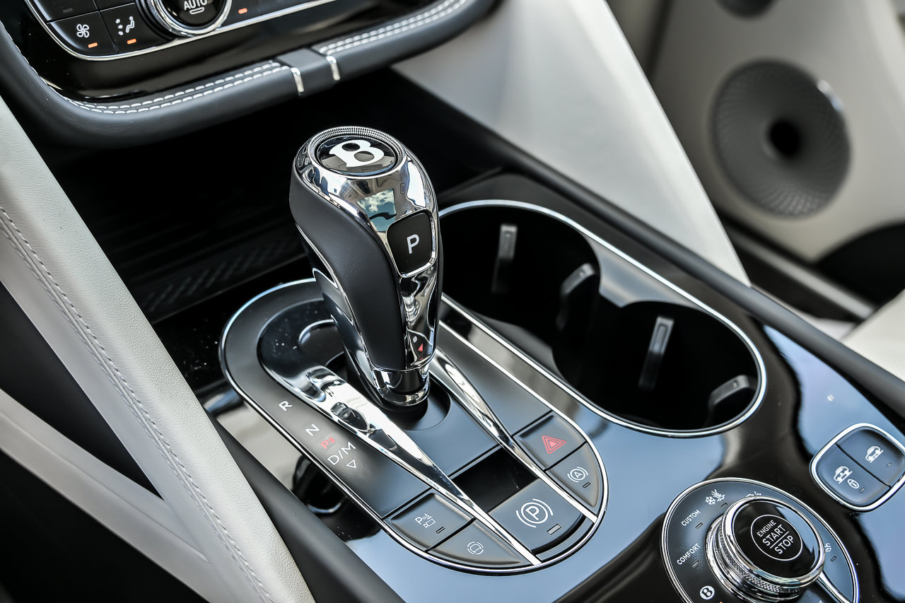 New 2026 Bentley Bentayga AWD/4WD image 38