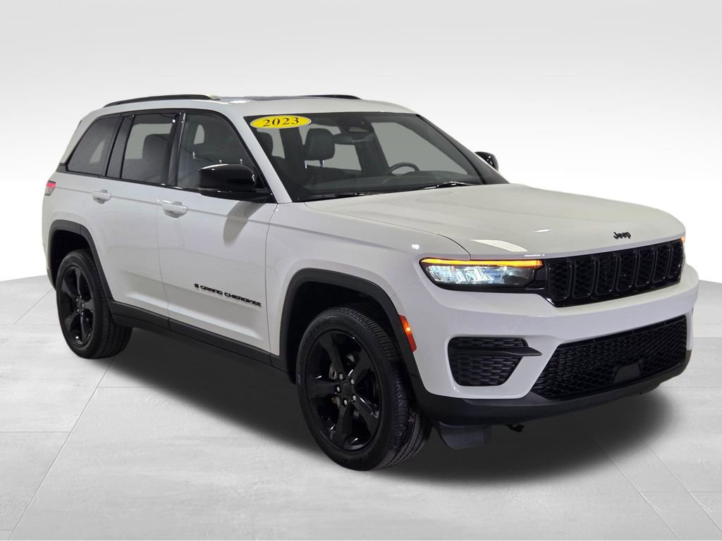 Certified 2023 Jeep Grand Cherokee Altitude image 20