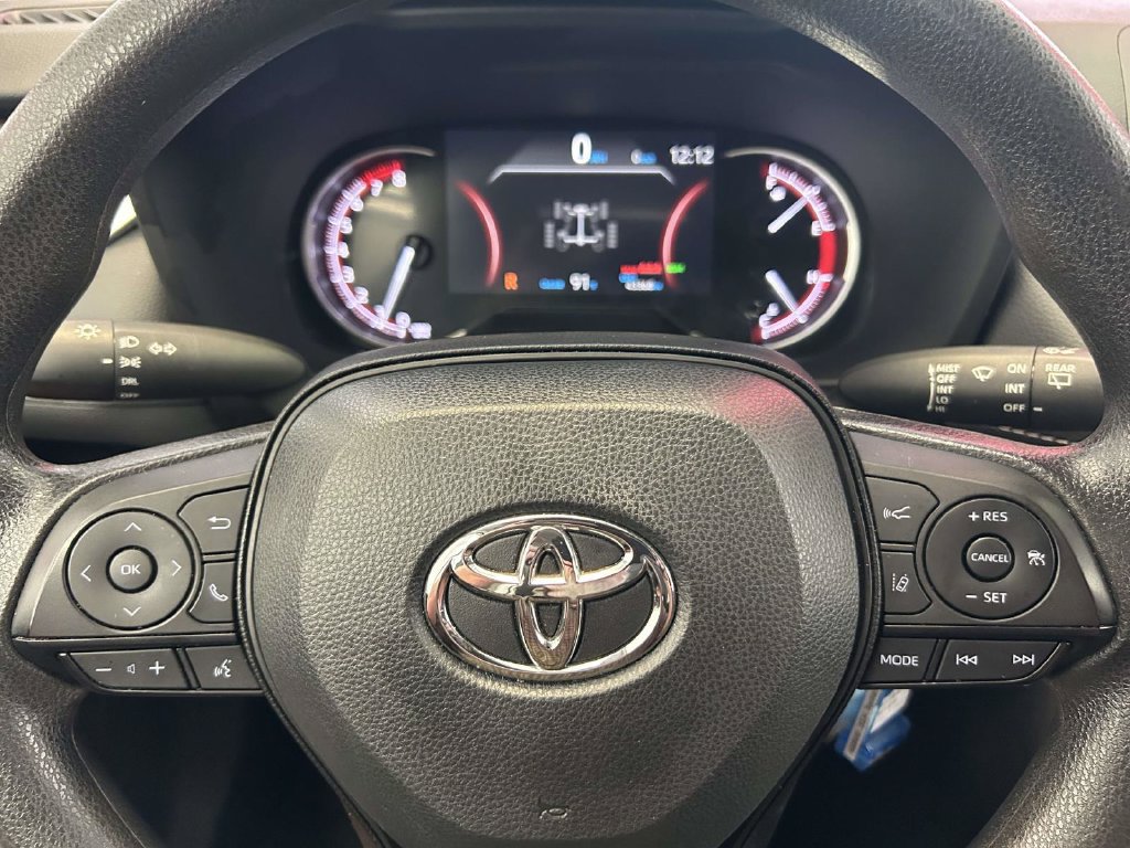 Used 2024 Toyota RAV4 LE AWD/4WD image 26