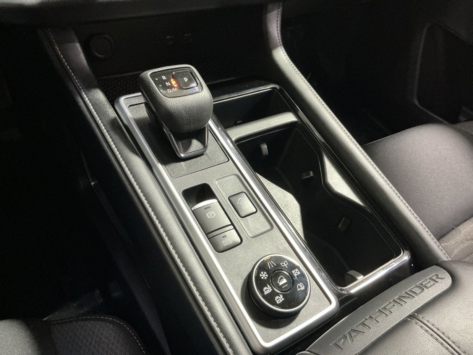 Used 2023 Nissan Pathfinder SV w/ Cargo Package image 29