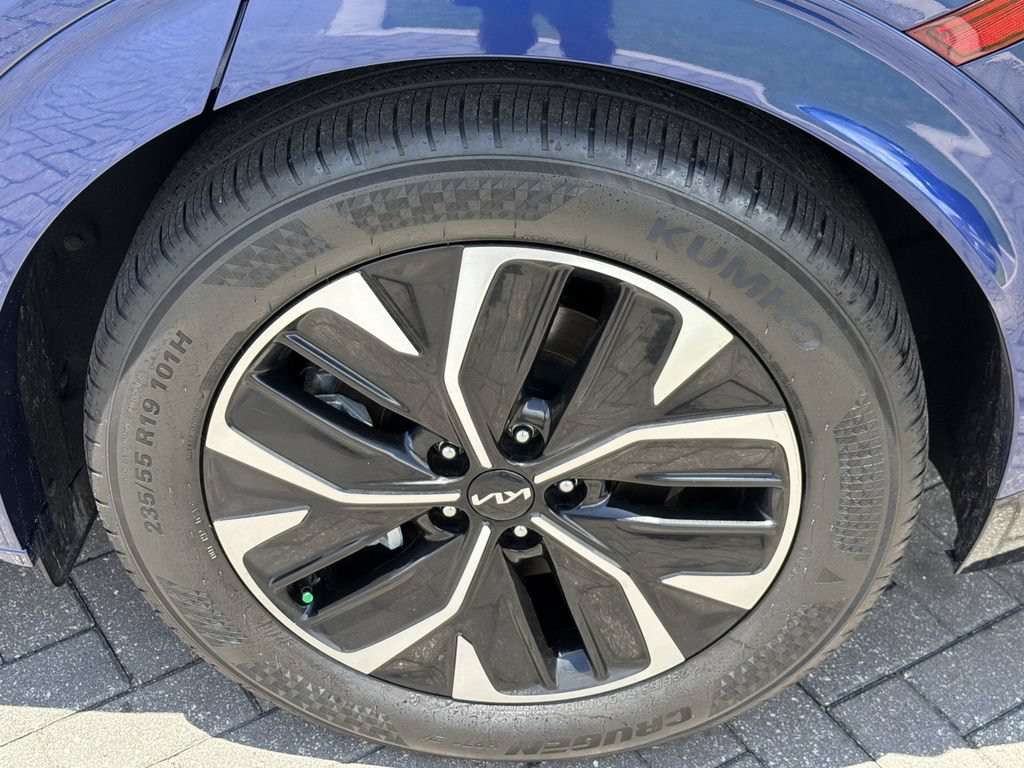Used 2024 Kia EV6 GT-Line RWD image 31