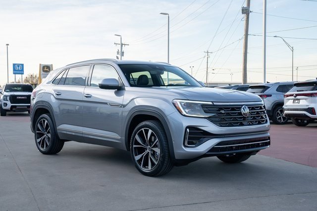 New 2026 Volkswagen Atlas Cross Sport SEL Premium R-Line AWD/4WD image 8