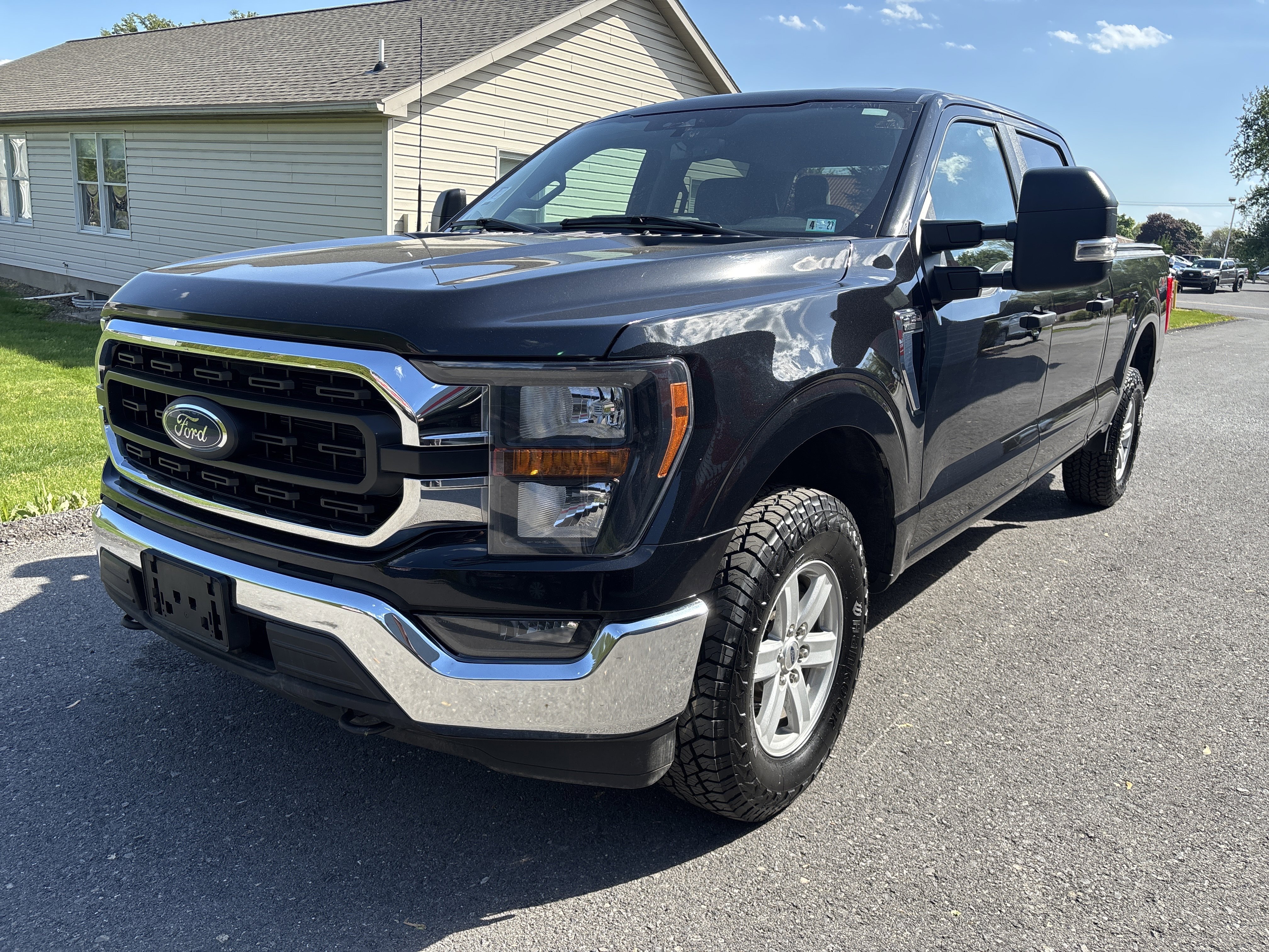 Used 2023 Ford F150 XLT w/ Trailer Tow Package AWD/4WD image 7