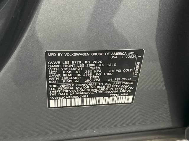 Used 2025 Volkswagen Atlas Cross Sport SEL Premium R-Line image 29