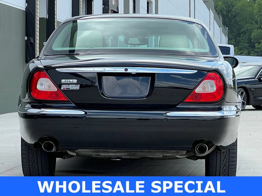 Used 2005 Jaguar XJ8 RWD image 7