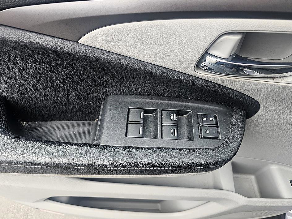 Used 2017 Honda Ridgeline RTL-T image 11