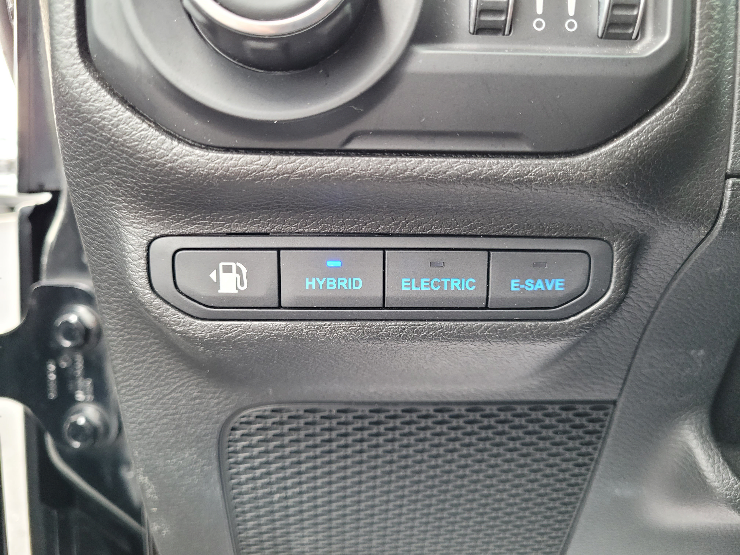 Used 2021 Jeep Wrangler Unlimited Sahara w/ Cold Weather Group AWD/4WD image 25