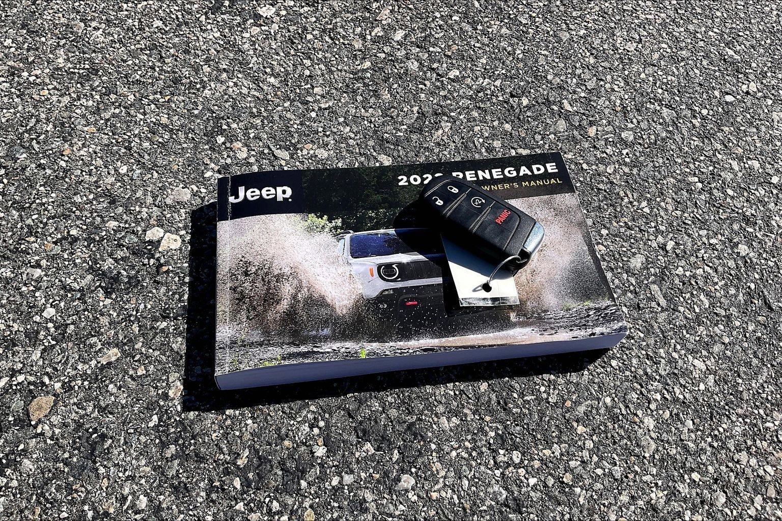 Certified 2022 Jeep Renegade Latitude w/ Convenience Group image 10