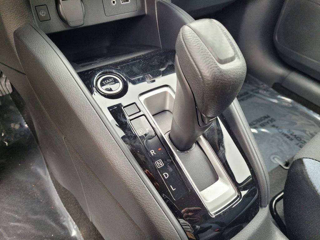 New 2025 Nissan Versa SV w/ Trunk Package FWD image 10