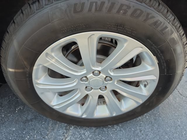 Used 2018 Land Rover Discovery Sport SE AWD/4WD image 8
