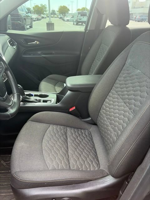 Used 2020 Chevrolet Equinox LT w/ Driver Convenience Package FWD image 14