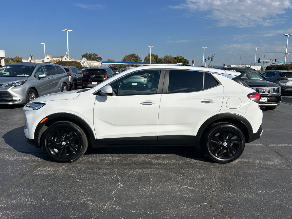 Certified 2024 Buick Encore GX Preferred FWD image 11
