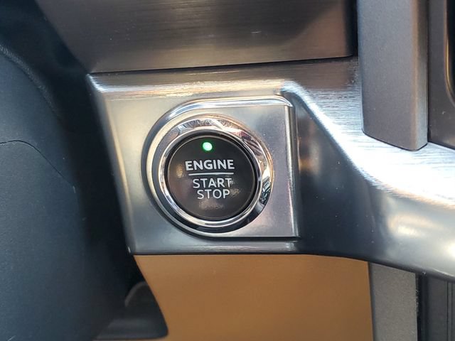 Used 2021 Ford F150 Lariat w/ Equipment Group 502A High AWD/4WD image 23