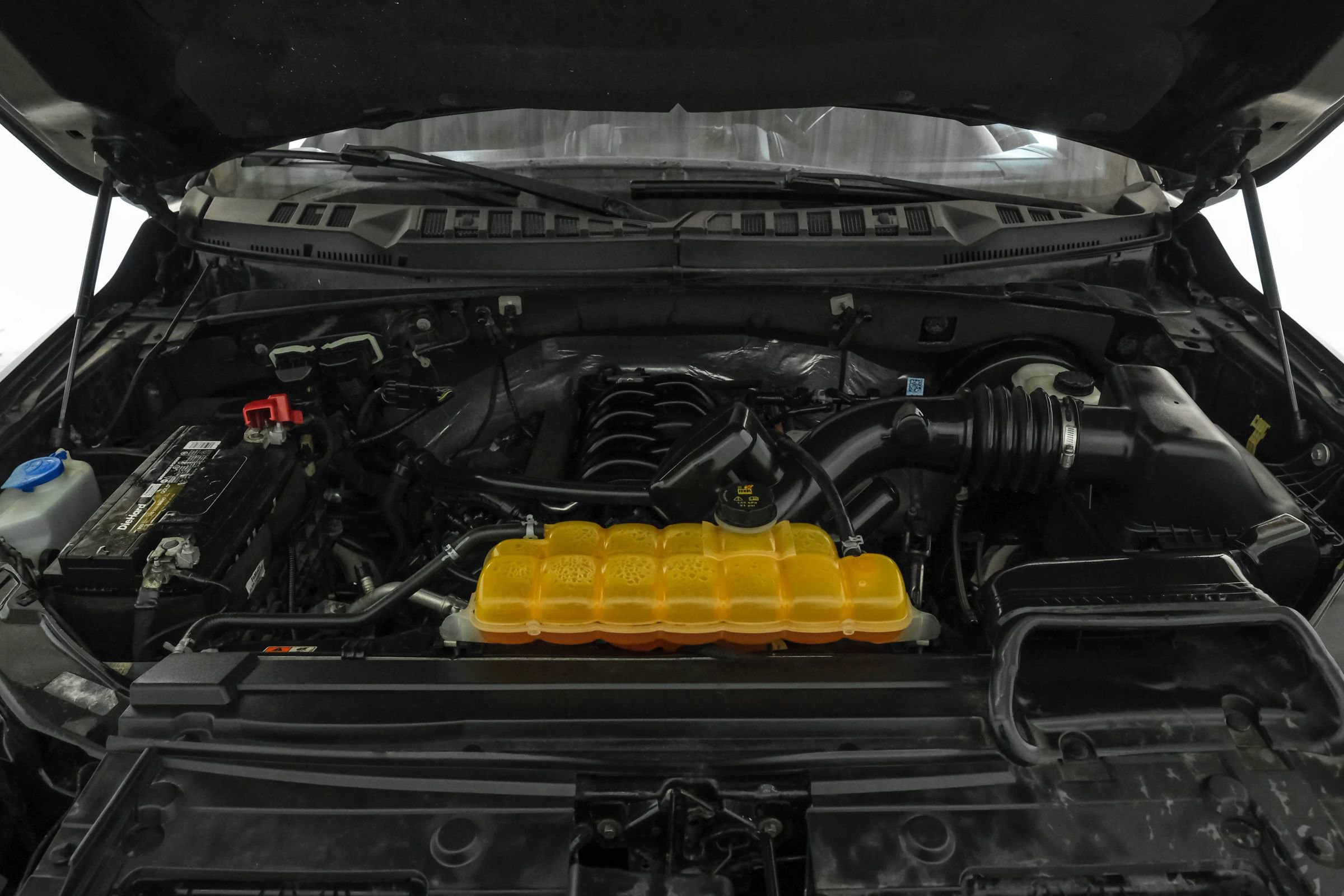 Used 2017 Ford F150 Lariat RWD image 43