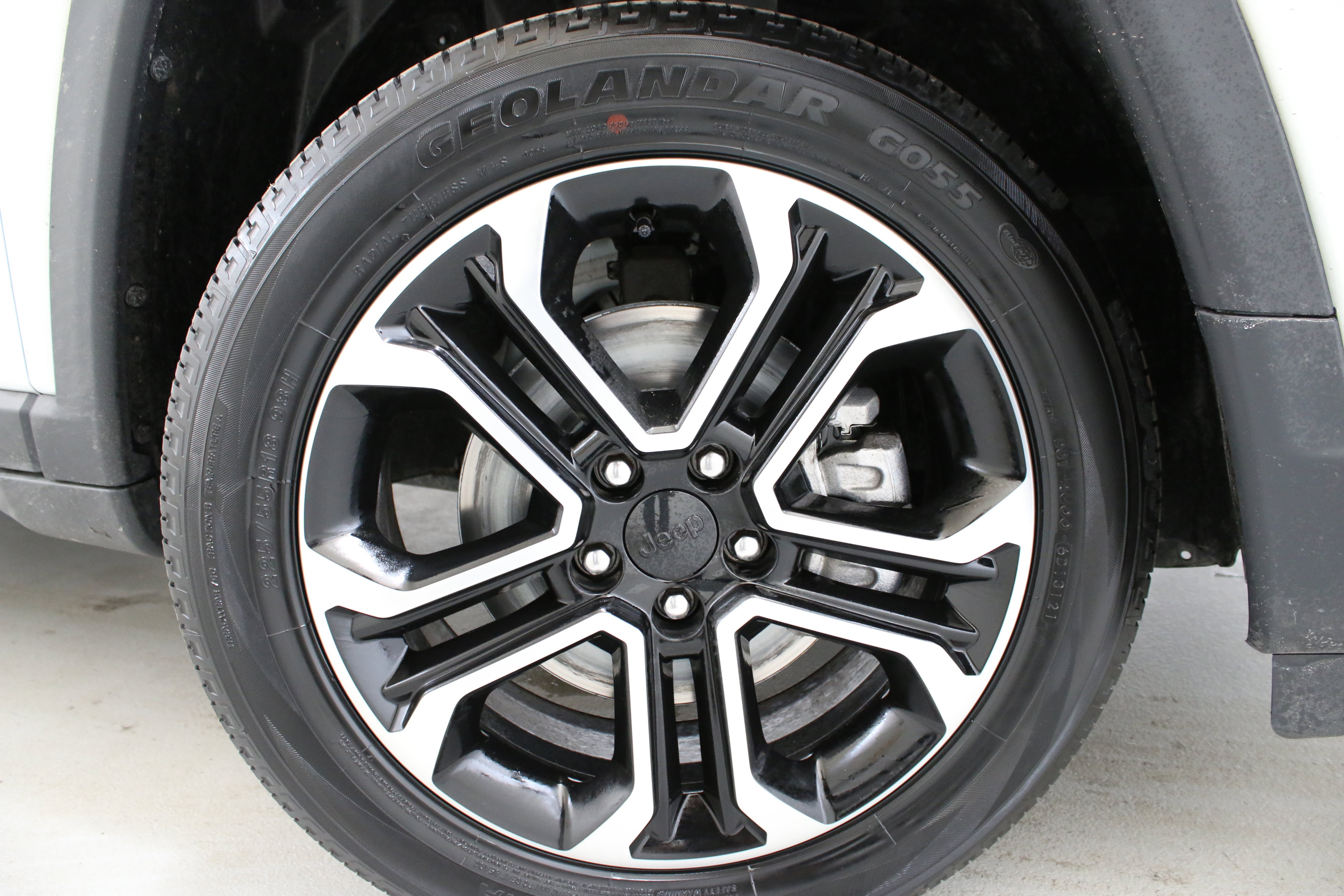 Used 2022 Jeep Compass Limited image 32