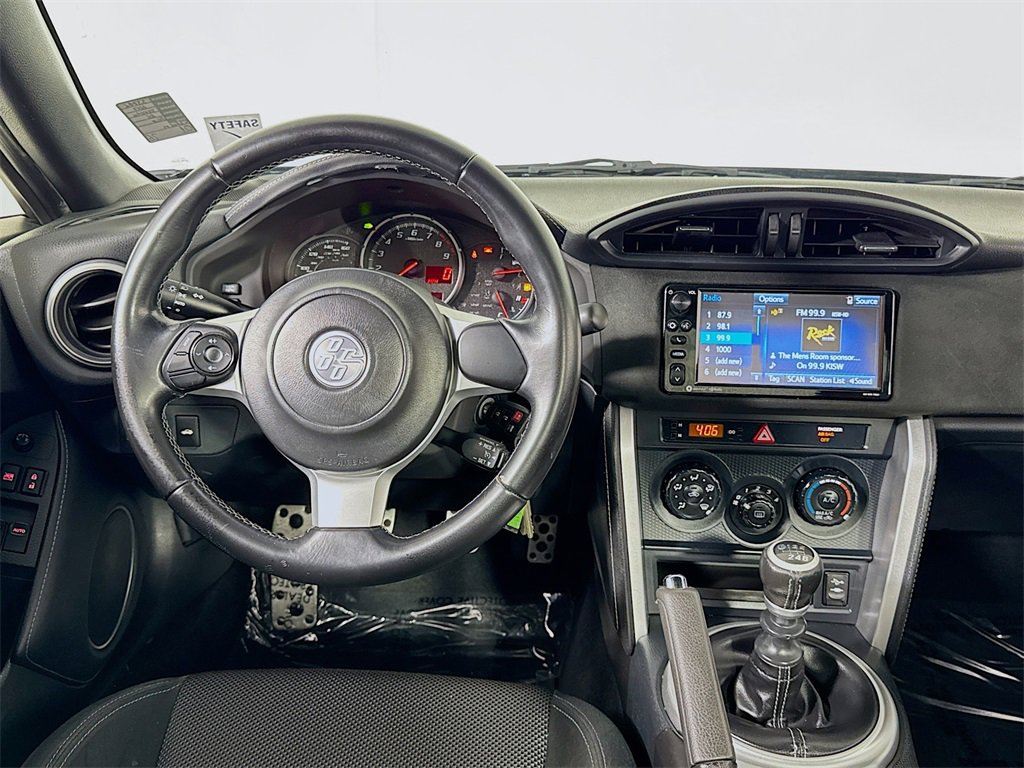Used 2017 Toyota 86 image 14