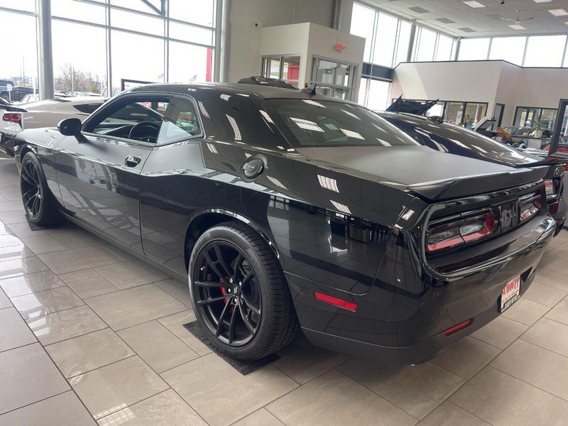 Used 2023 Dodge Challenger R/T w/ T/A Package image 4