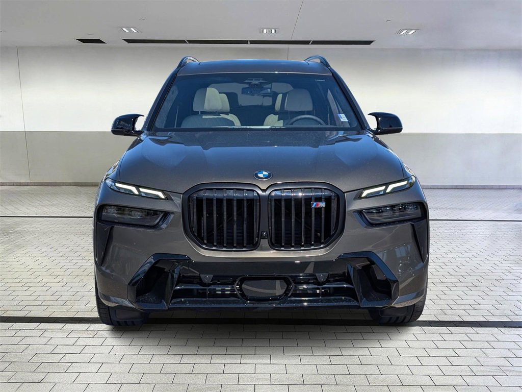 New 2026 BMW X7 M60i image 8