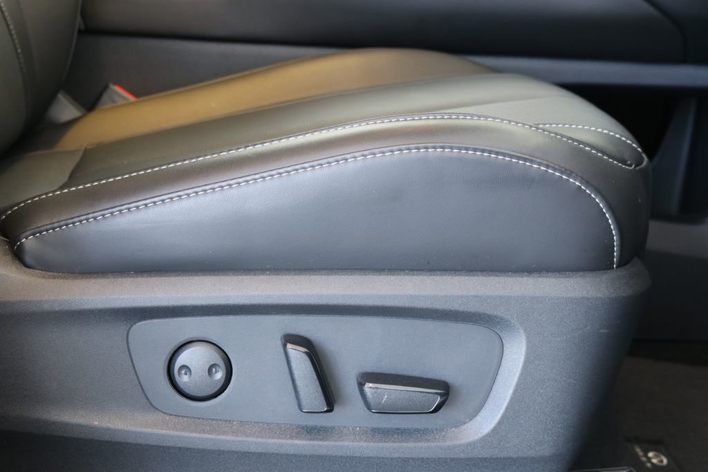 Certified 2025 INFINITI QX60 Luxe w/ Vision Package image 38