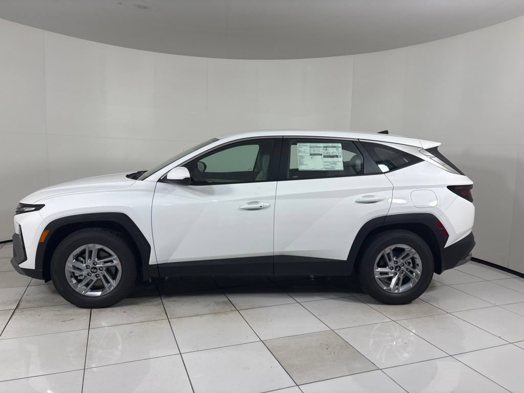 New 2026 Hyundai Tucson SE w/ Tow & Go Package FWD image 2