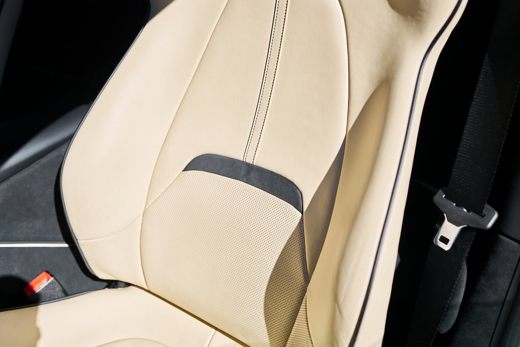 Used 2022 Ferrari Roma Base image 45