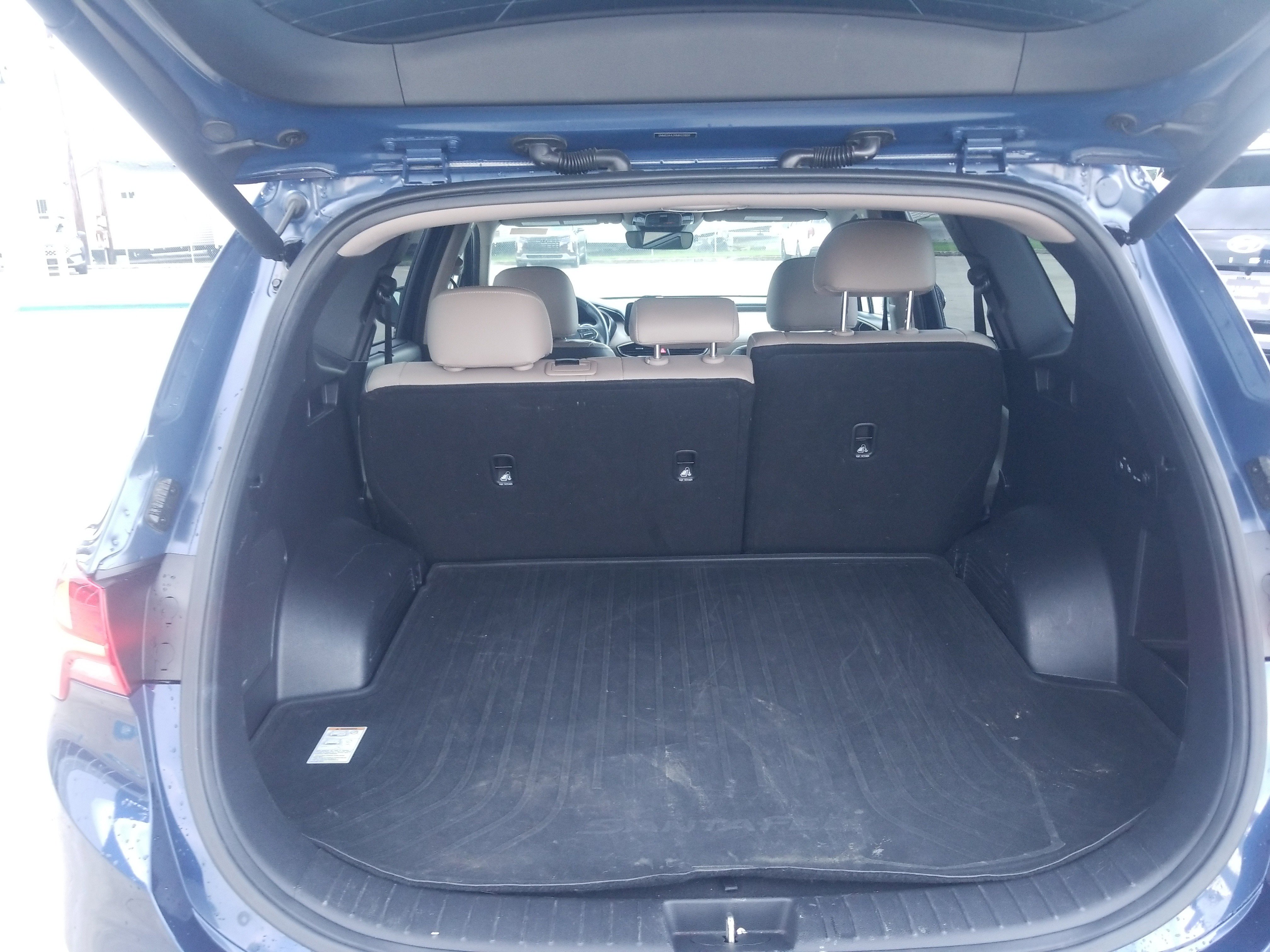 Used 2021 Hyundai Santa Fe SEL w/ Convenience + Premium Package image 13