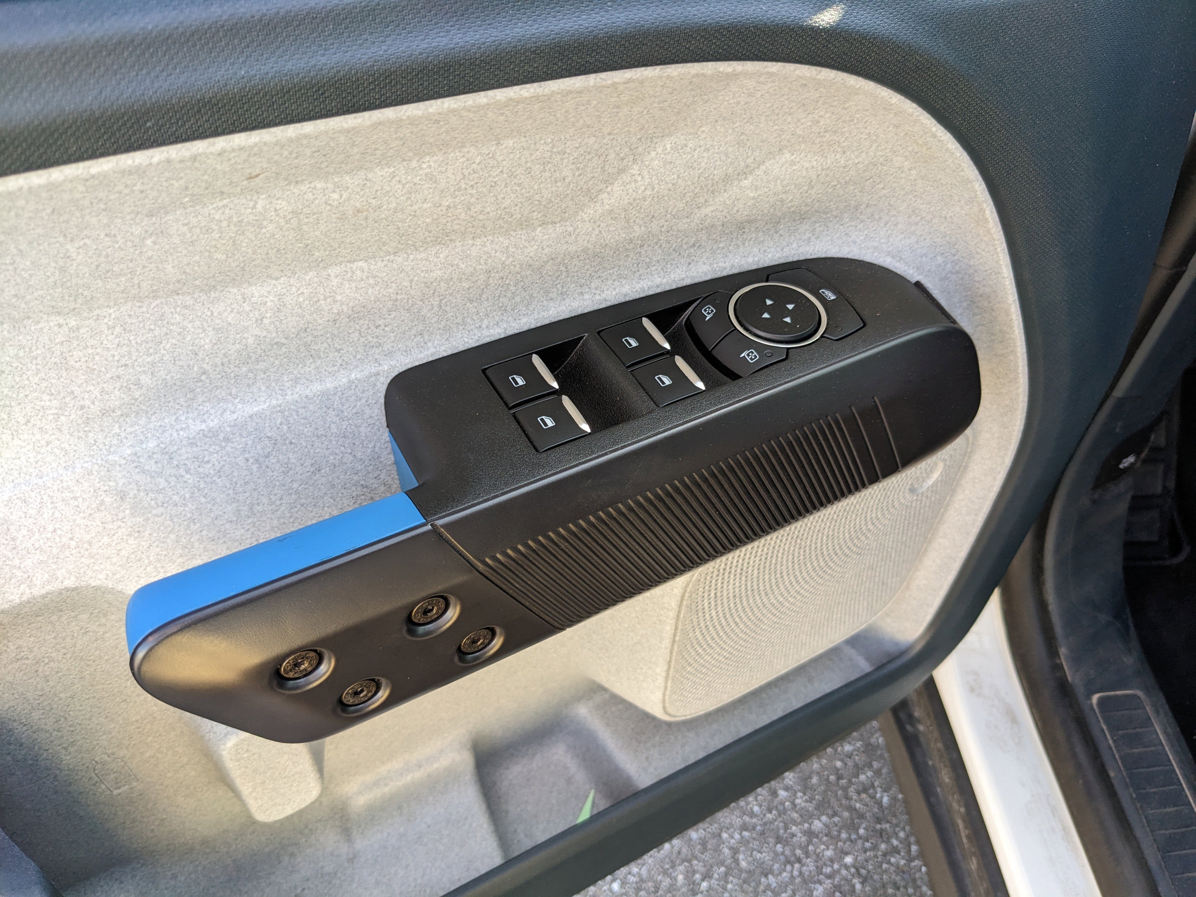 Certified 2025 Ford Maverick XLT w/ XLT Luxury Package image 16