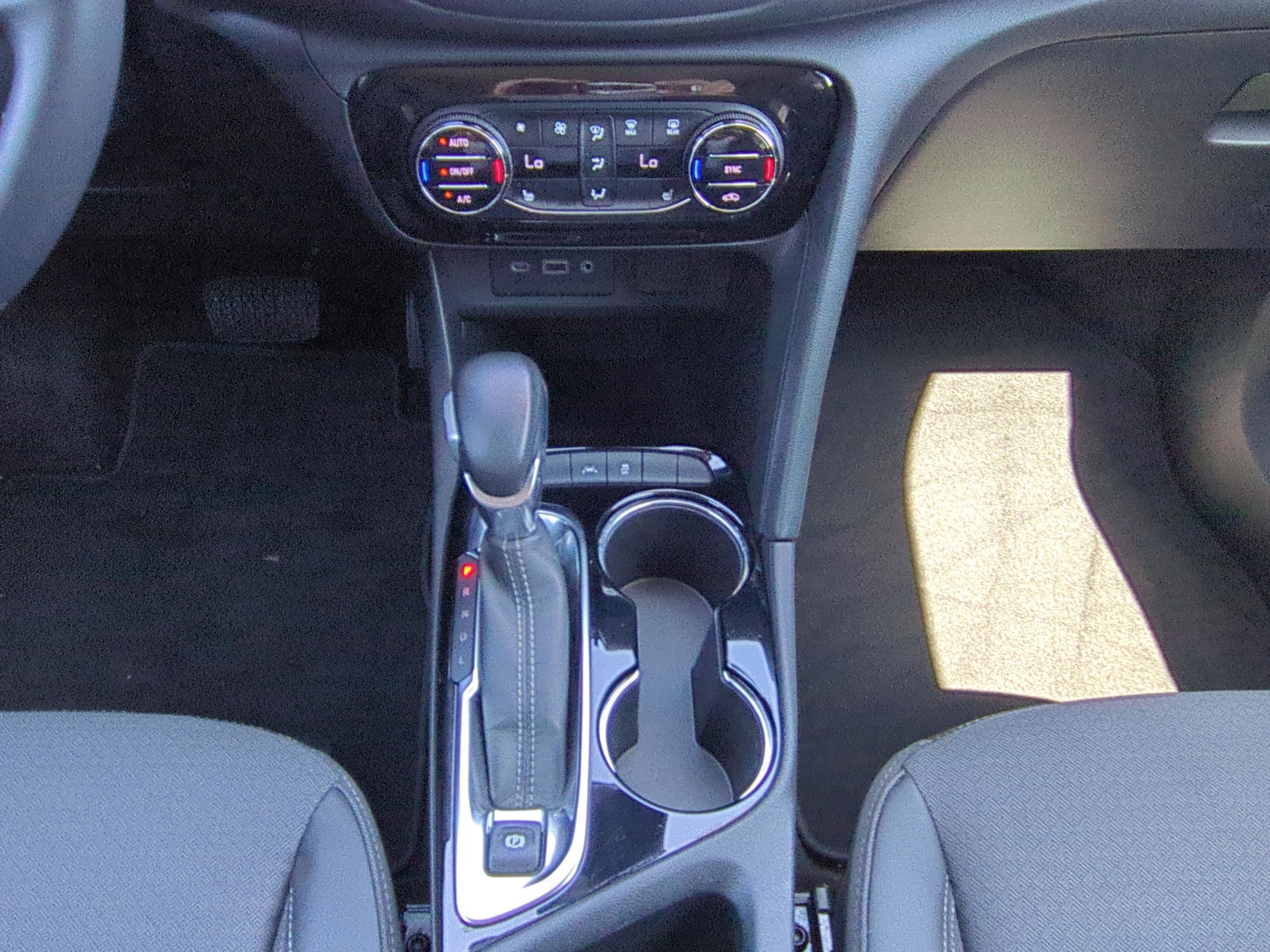 Used 2022 Buick Encore GX Select FWD image 15