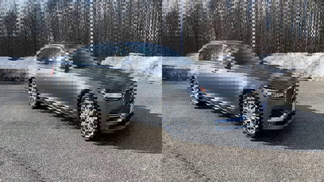 Used 2020 Volvo S90 T6 Inscription image 3