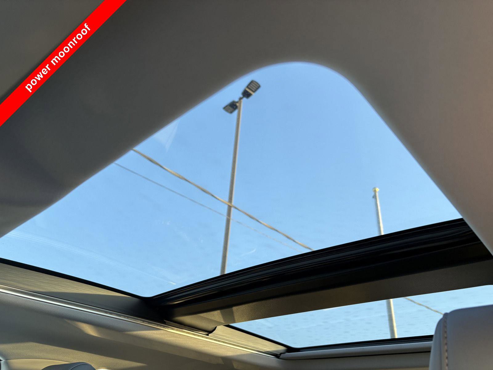 Used 2024 Toyota RAV4 Limited image 6