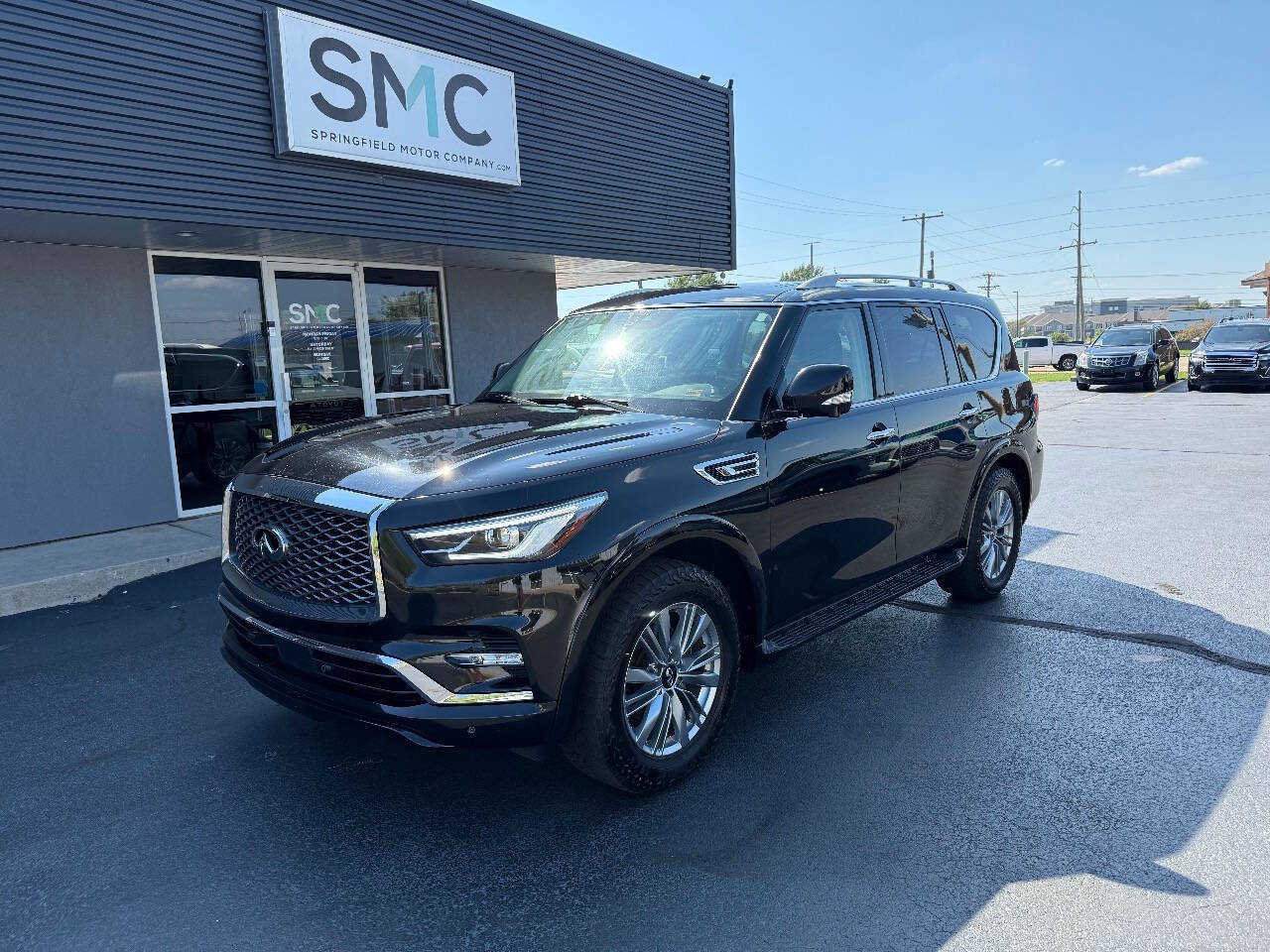 Used 2021 INFINITI QX80 Luxe image 2