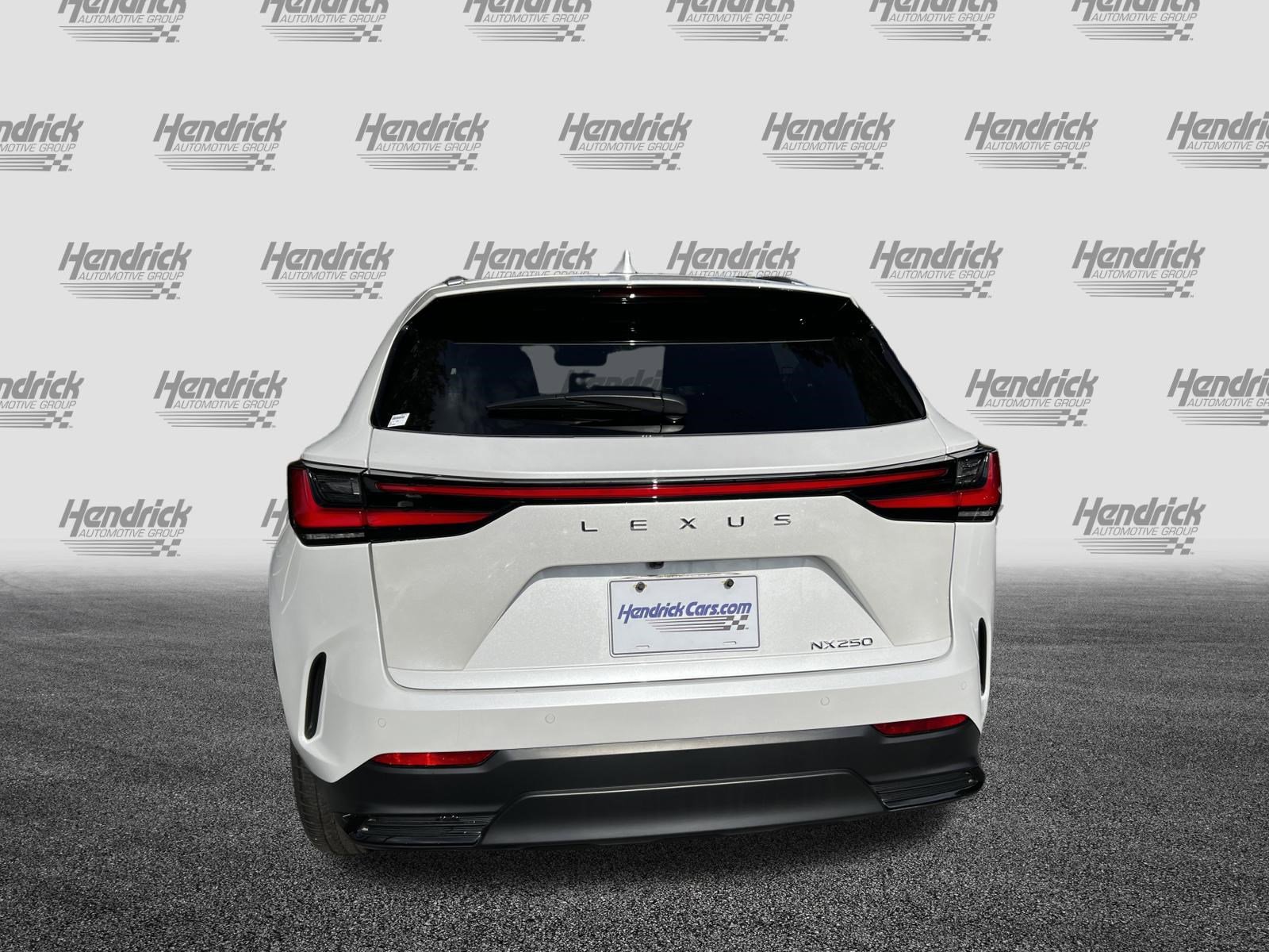 Used 2025 Lexus NX 250 FWD w/ Towing Package (2000 Lbs) image 8