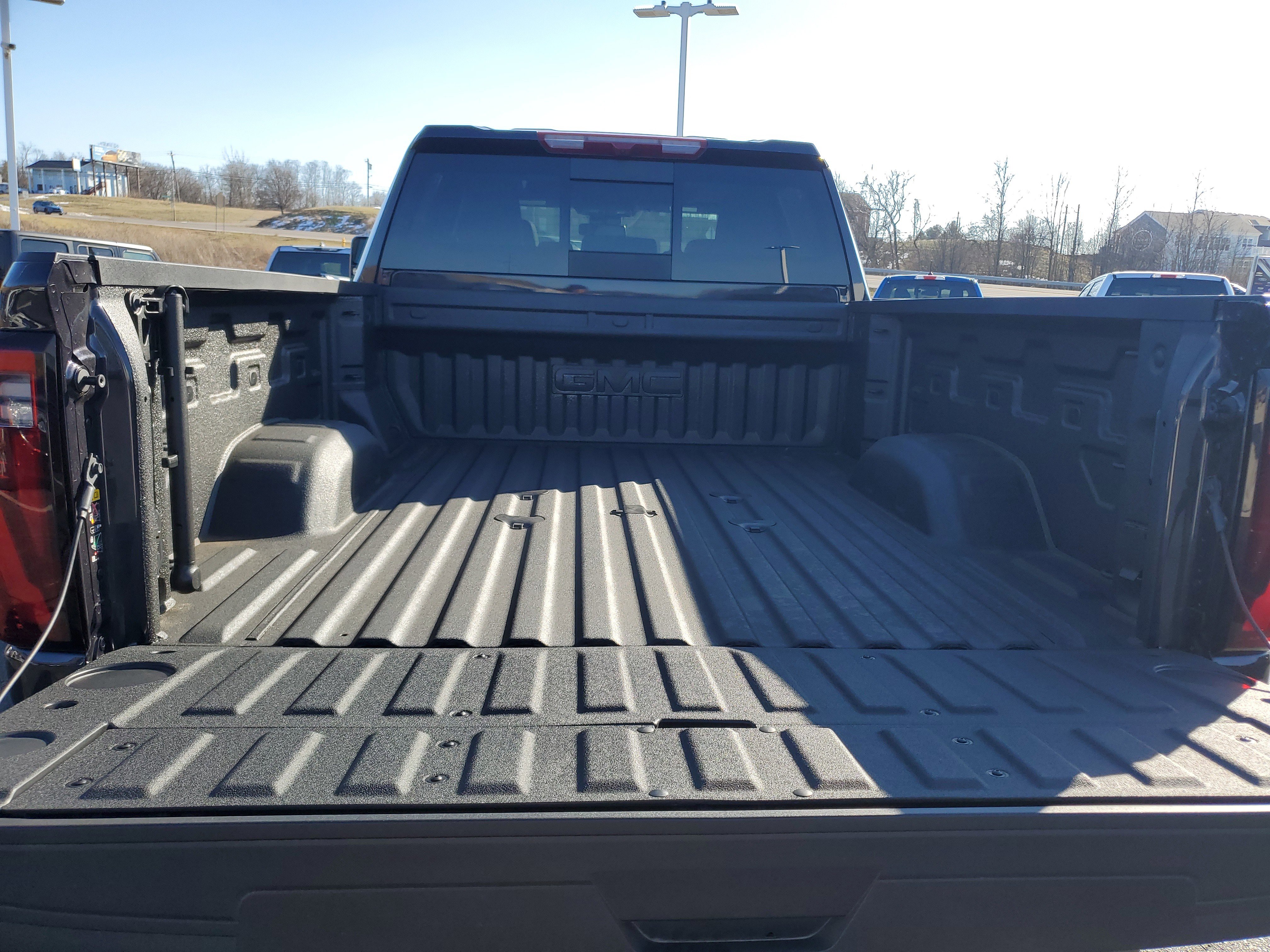 New 2025 GMC Sierra 2500 SLT w/ SLT Premium Package image 11