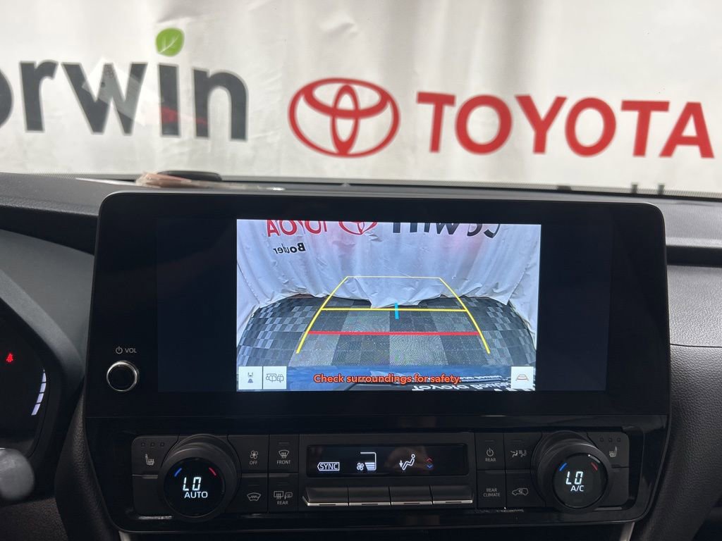 Used 2025 Toyota Grand Highlander AWD image 34