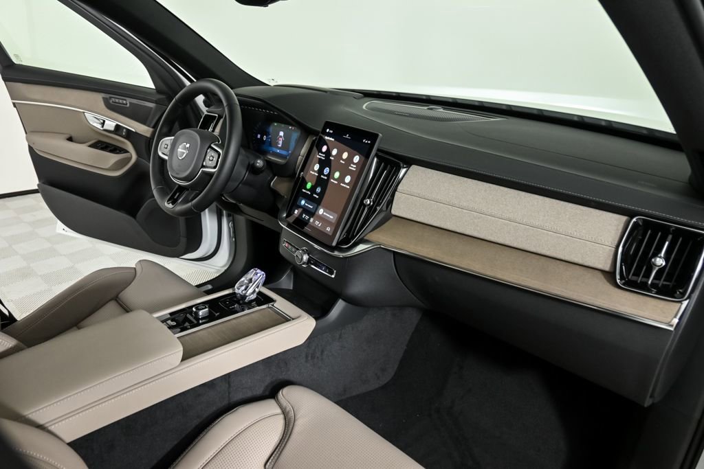 New 2026 Volvo XC90 B6 Ultra w/ Protection Package AWD/4WD image 25